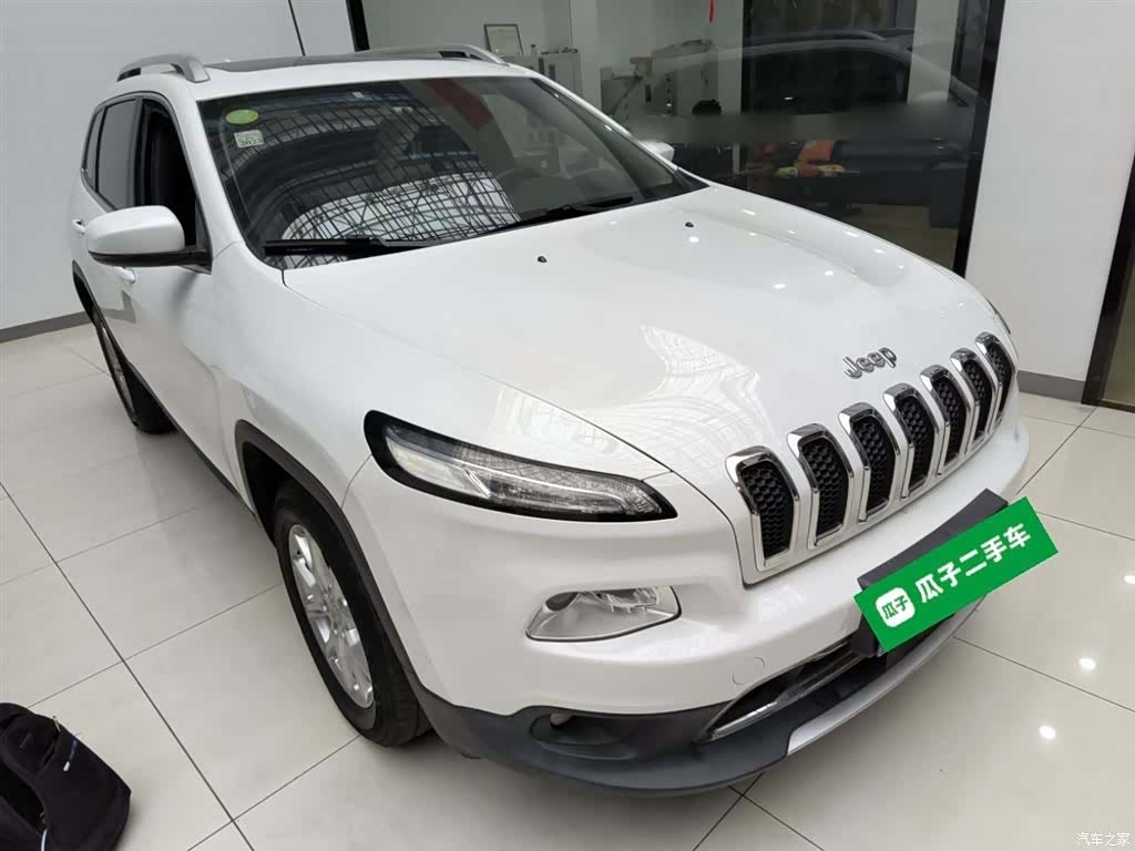 Jeep Cherokee, 2019 20