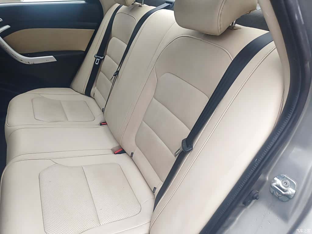 Changan V7, 2017 13