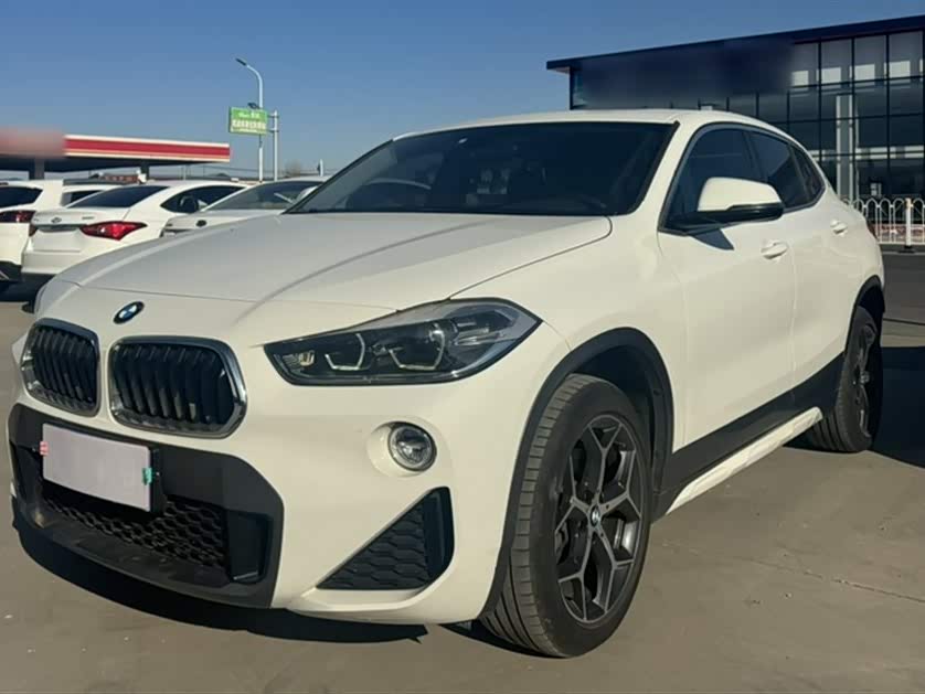 BMW X2
