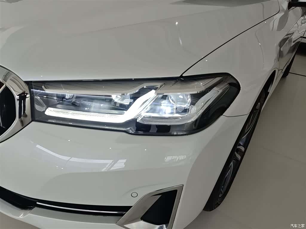 BMW 5 Series, 2023 15