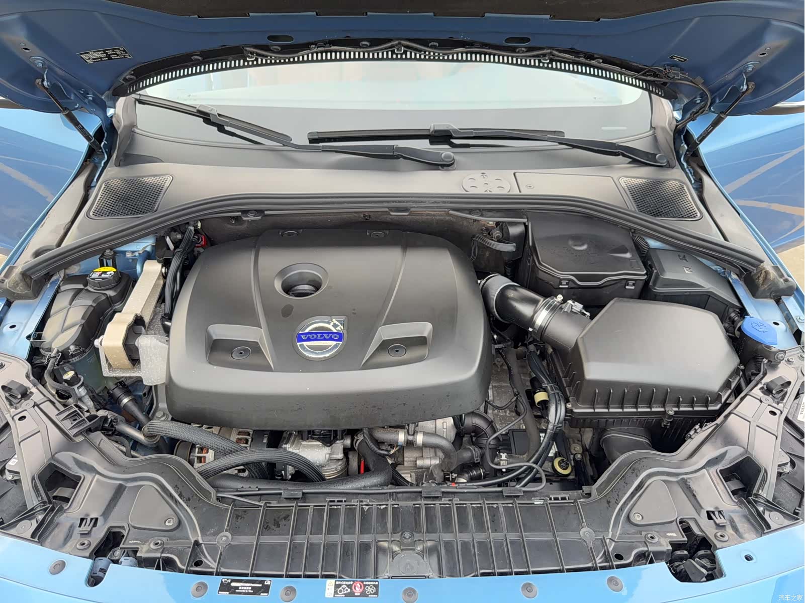 Volvo V60, 2015 16