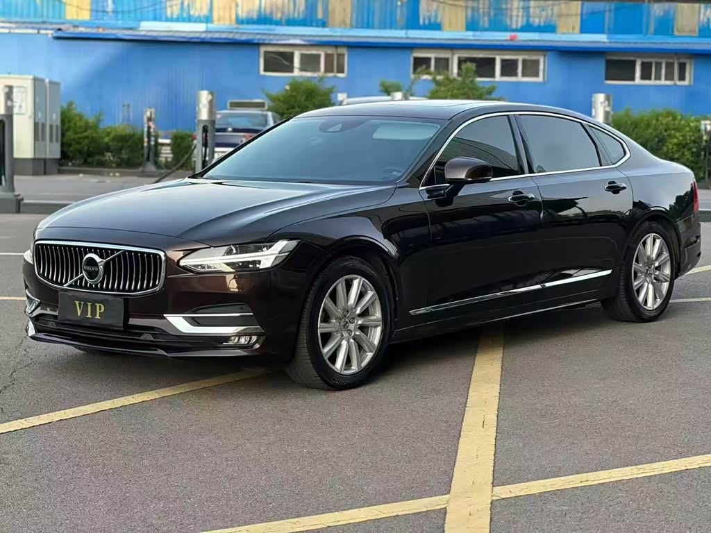 Volvo S90