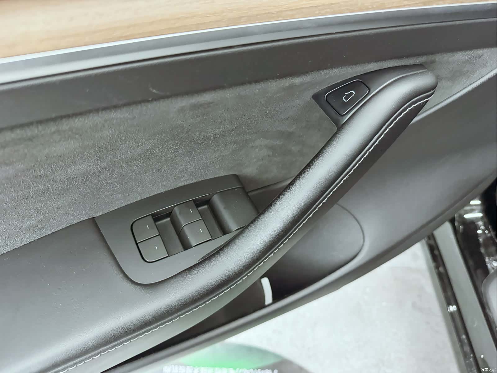 Tesla Model 3, 2023 16
