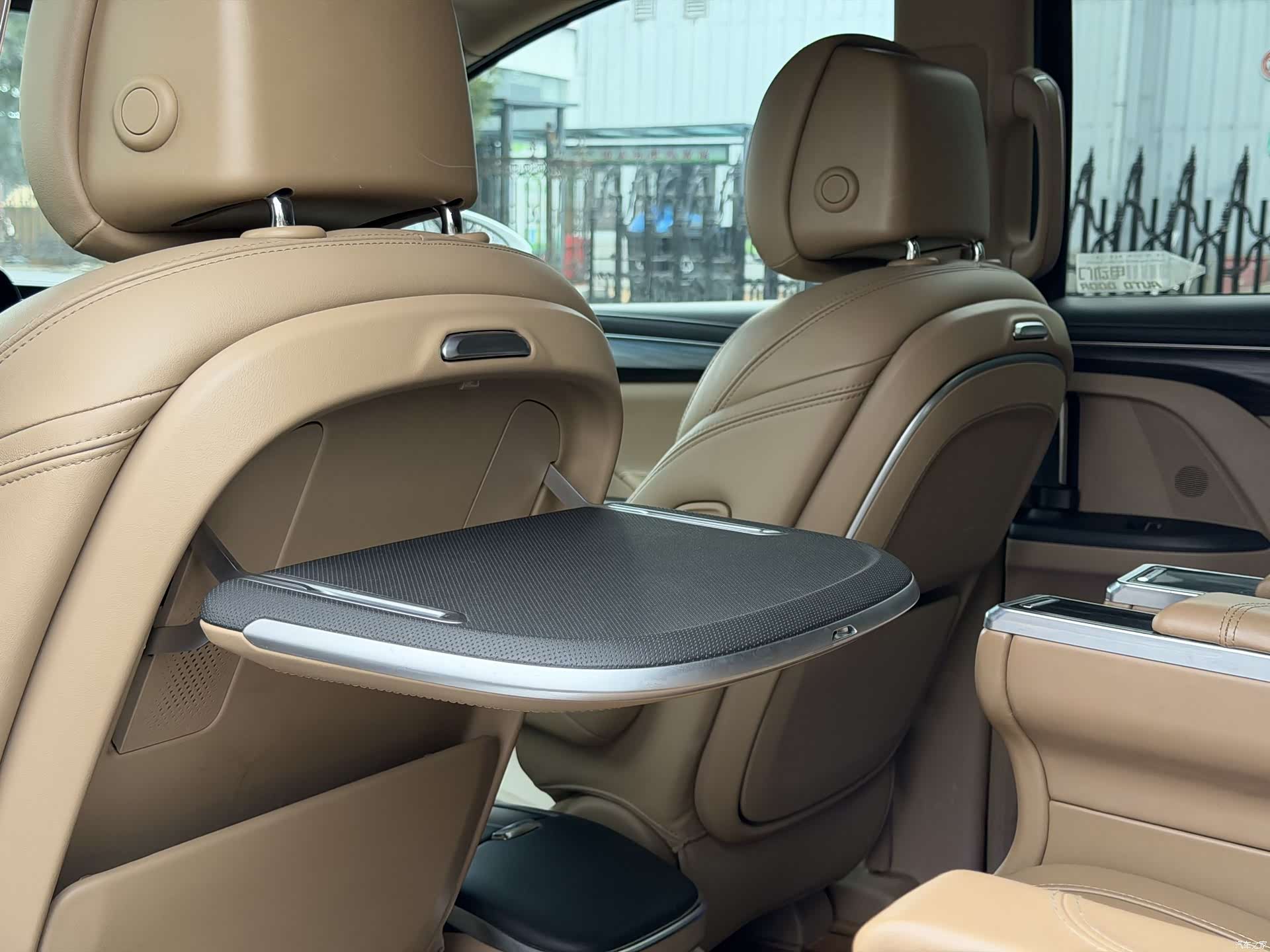 Buick GL8, 2020 18