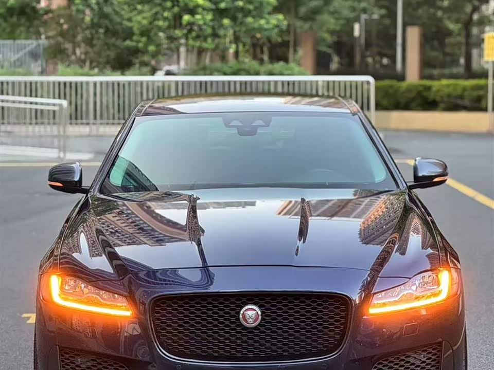 Jaguar XFL Jaguar XFL