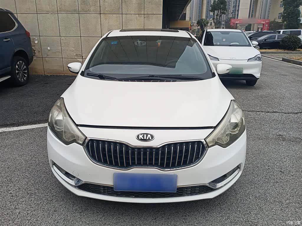 Kia K3, 2015 3