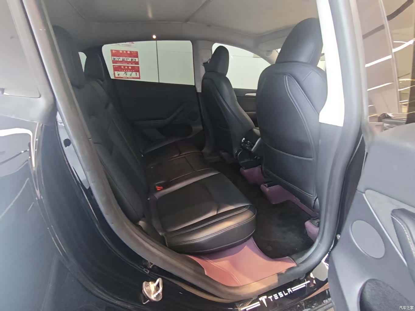 Tesla Model Y, 2023 12
