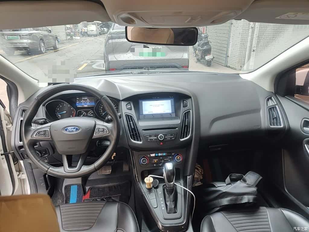 Ford Focus, 2018 10