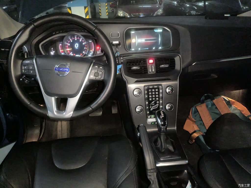 Volvo V40, 2016 6
