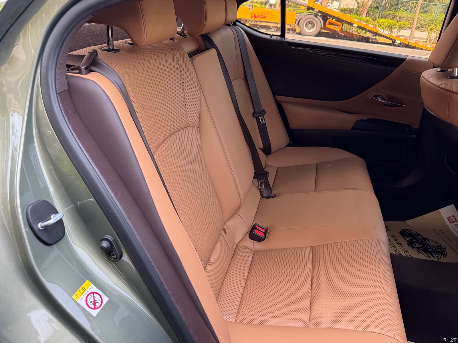 Lexus ES, 2019 24