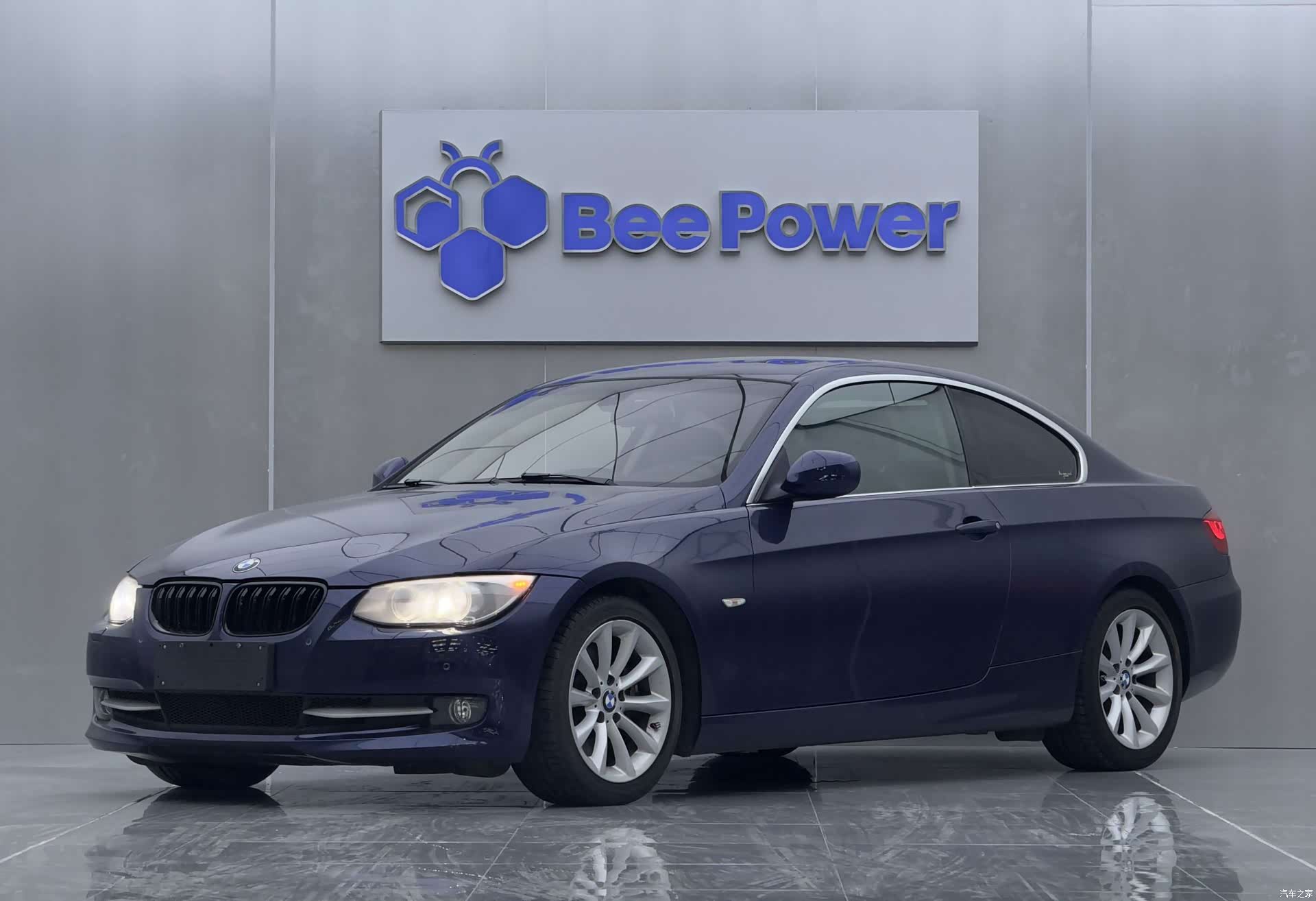 BMW 3 Series, 2011 1