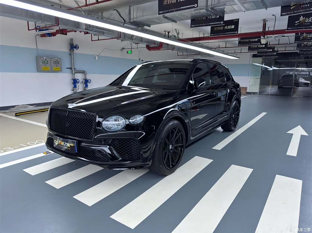 Bentley Bentayga, 2021 1