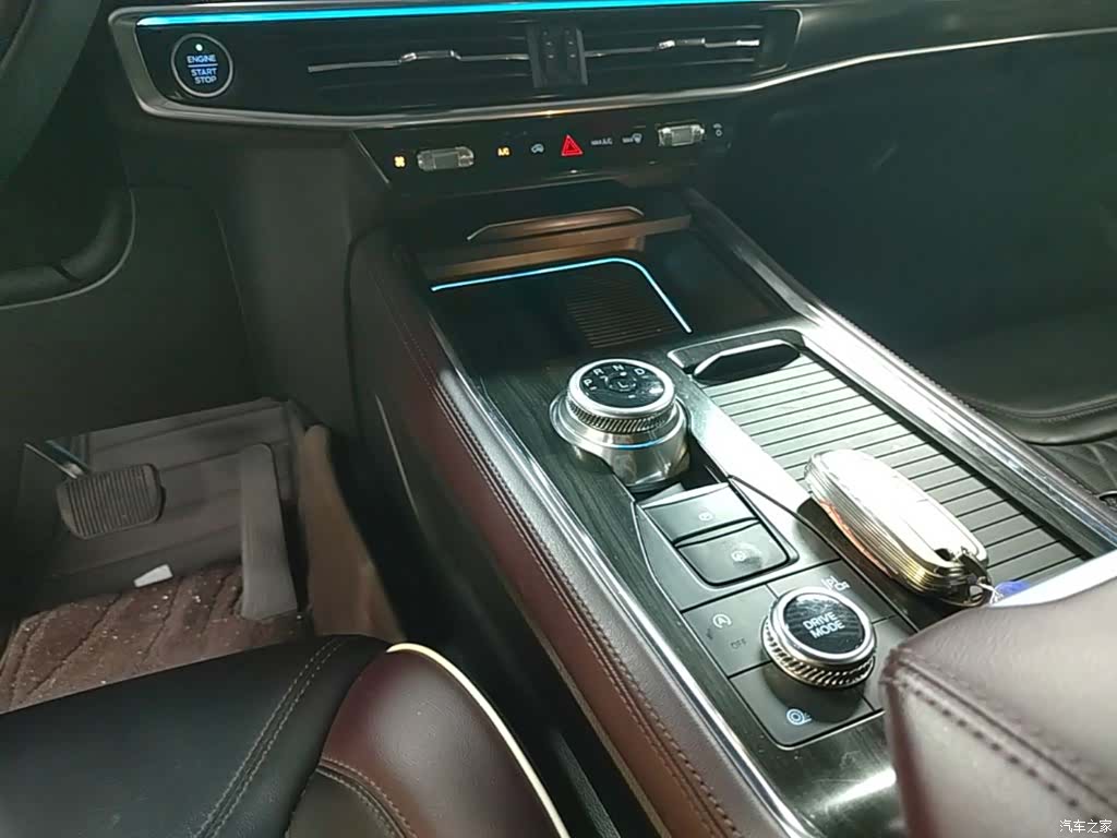Ford Explorer, 2024 14
