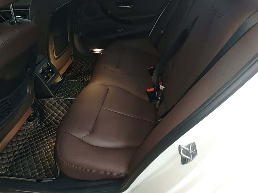BMW 3 Series, 2018 17