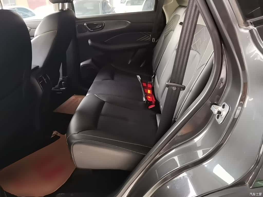 Roewe RX5, 2021 17