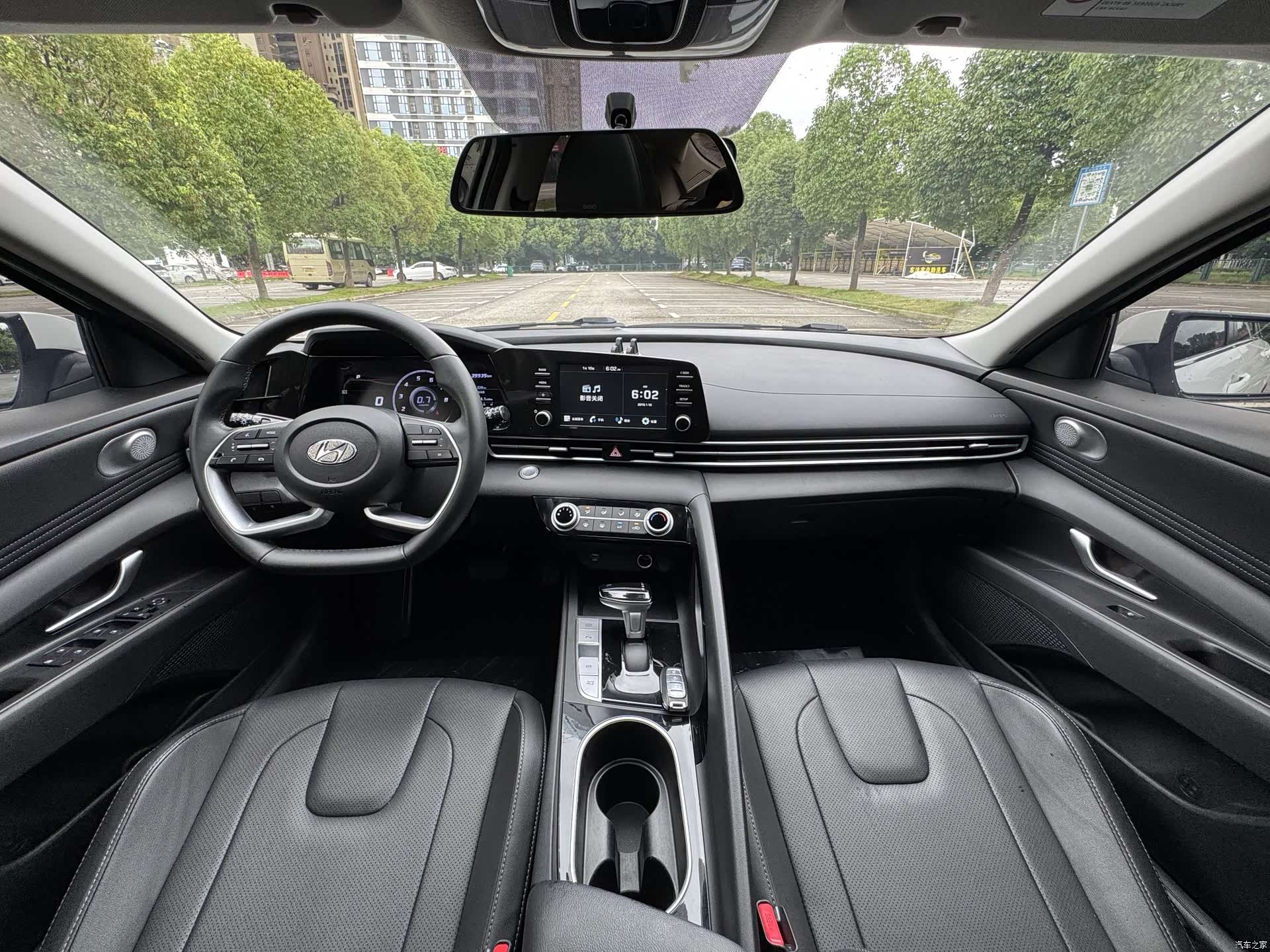 Hyundai Elantra, 2022 6