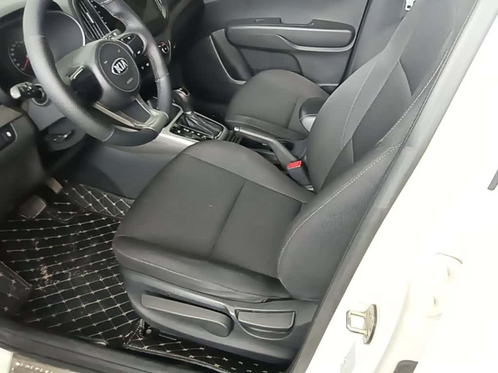 Kia KX3, 2016 15