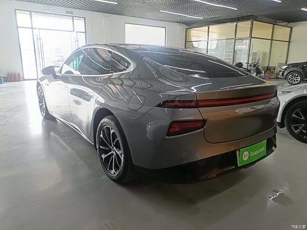 Xpeng P7, 2022 все фото