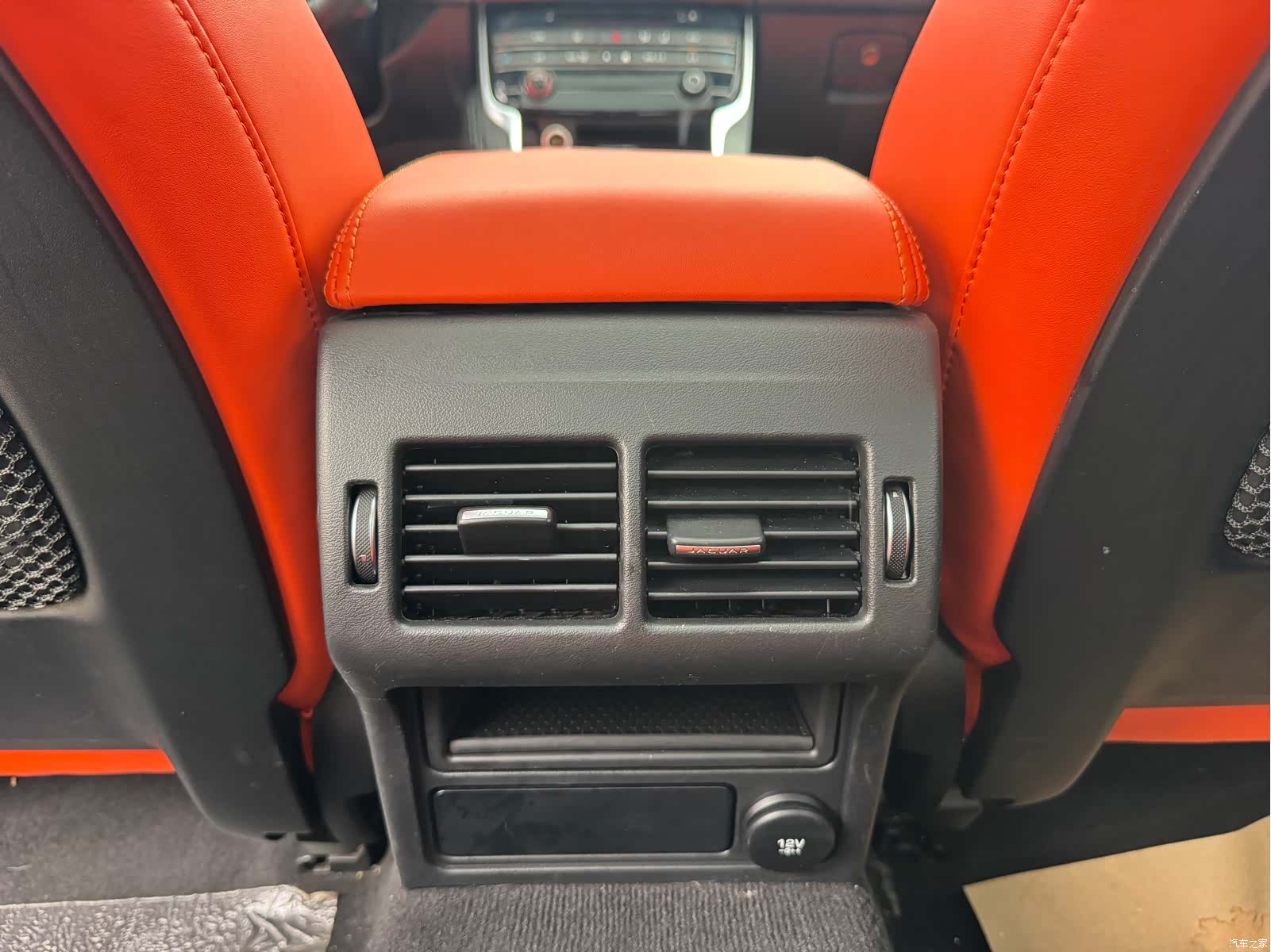 Land Rover XEL, 2018 12
