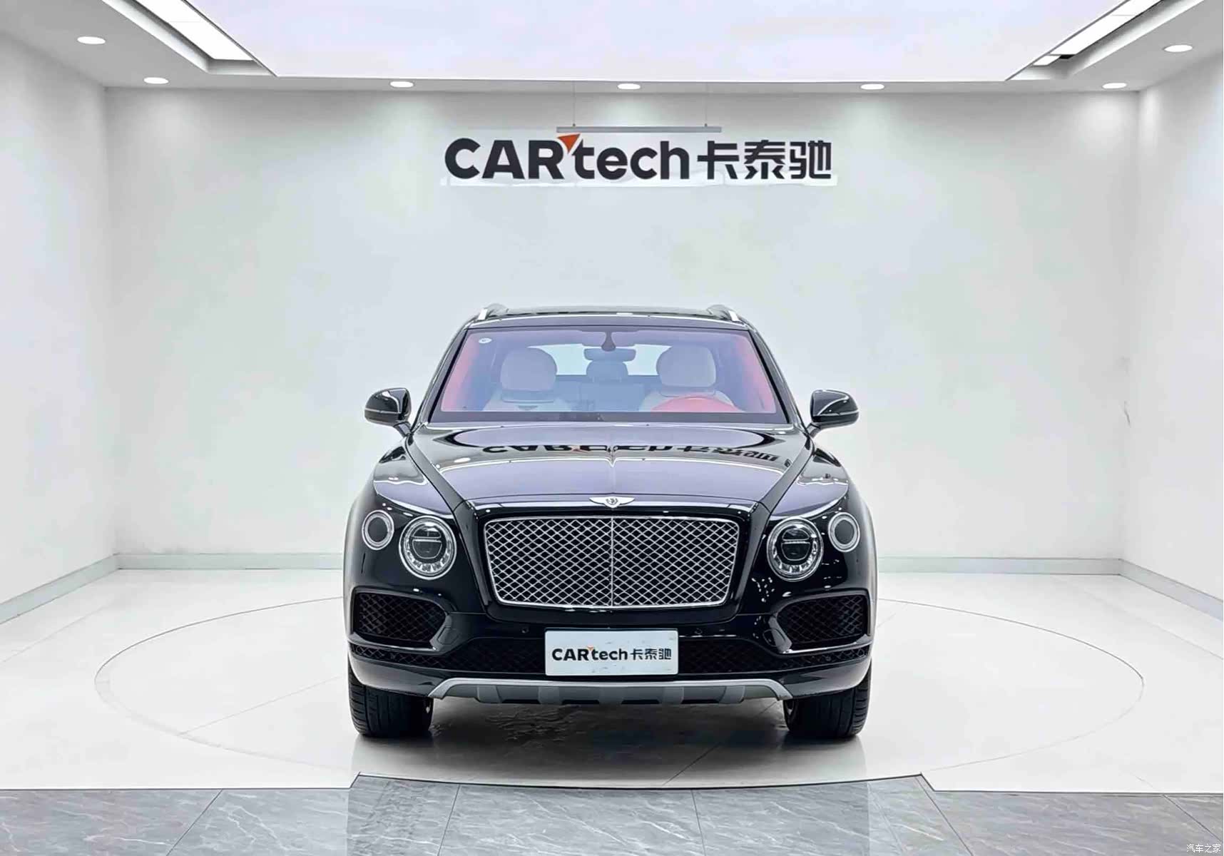 Bentley Bentayga, 2017 8