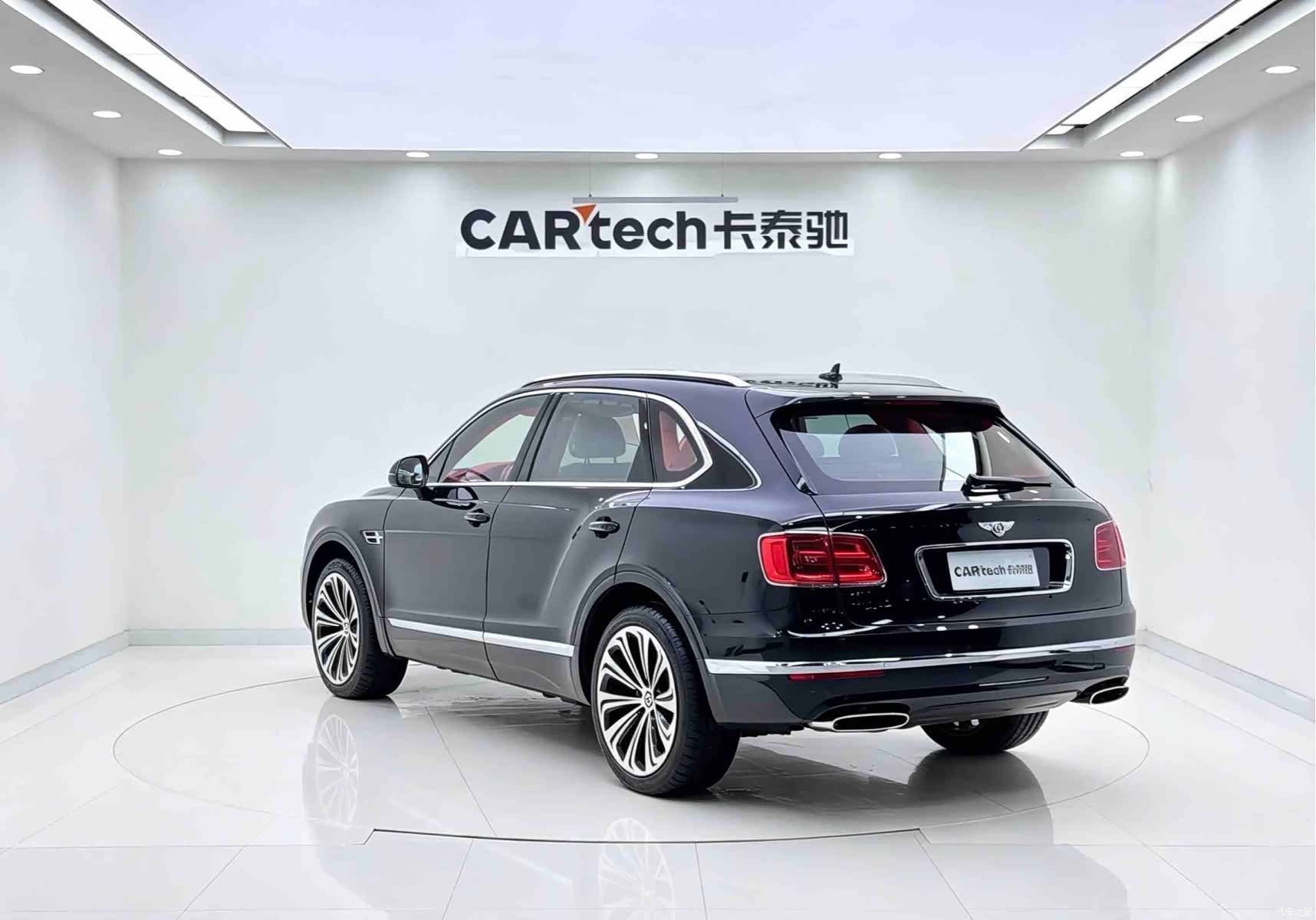 Bentley Bentayga, 2017 3