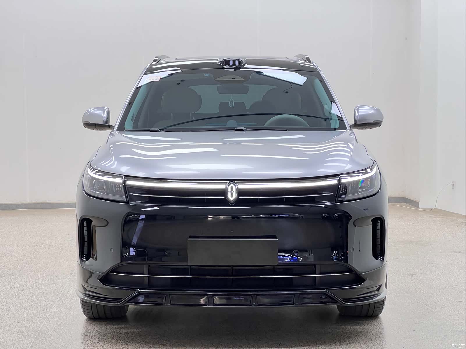 AITO M7, 2023 2