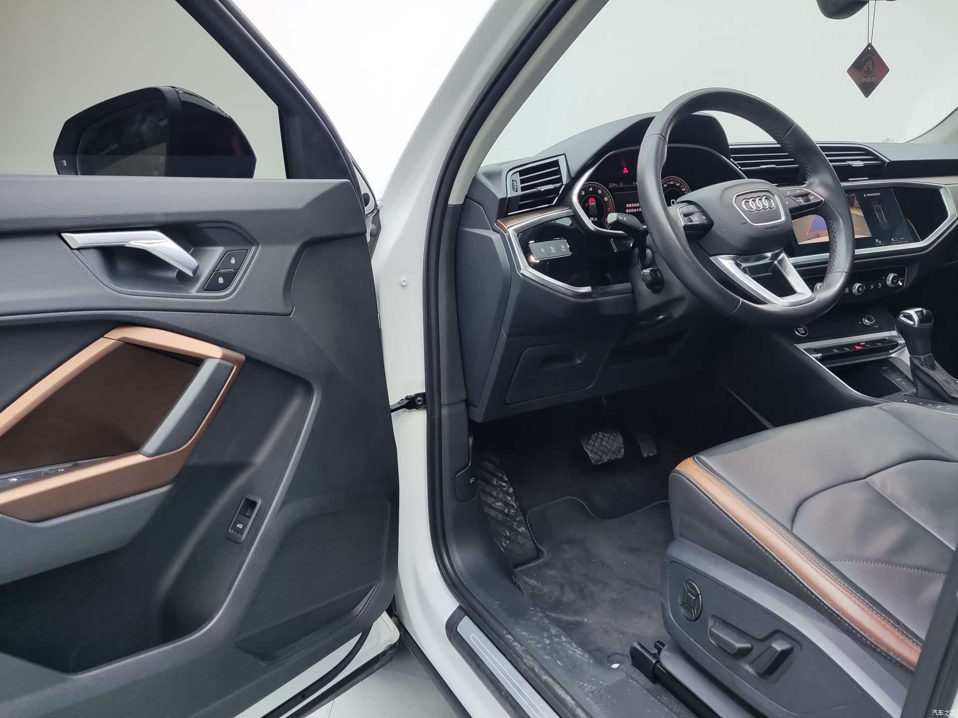Audi Q3, 2022 7