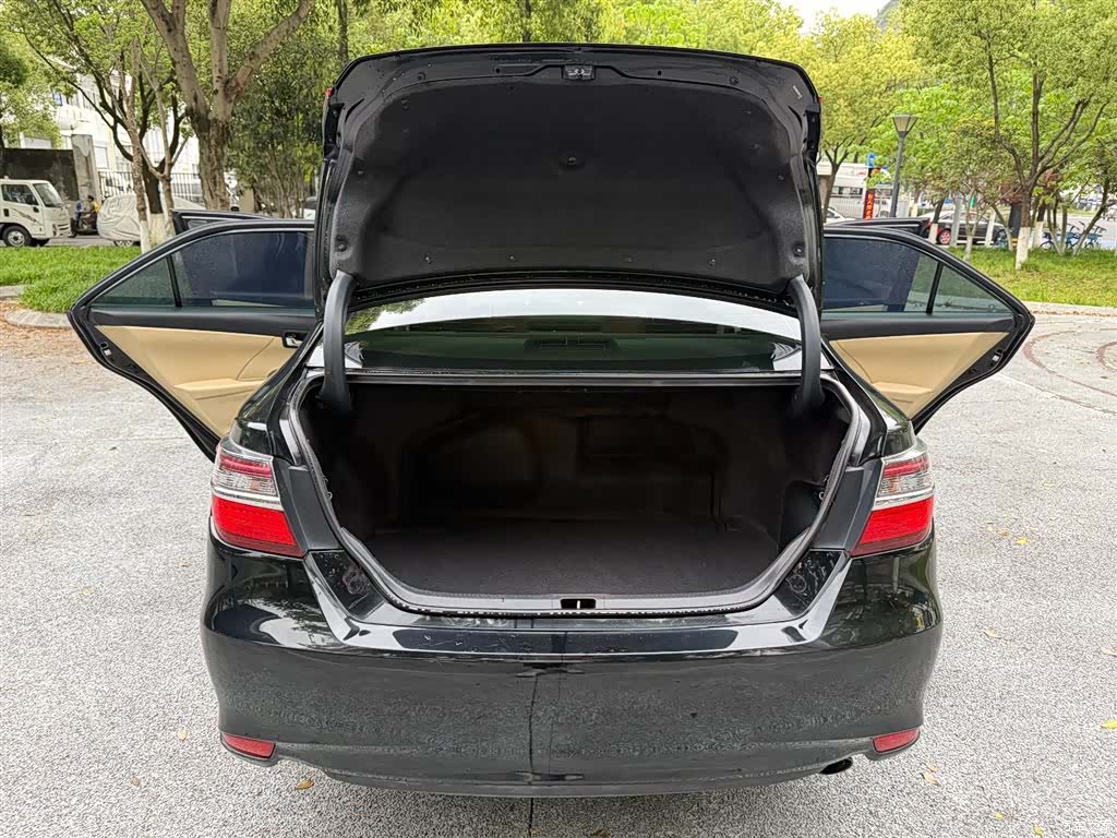 Toyota Camry, 2017 23