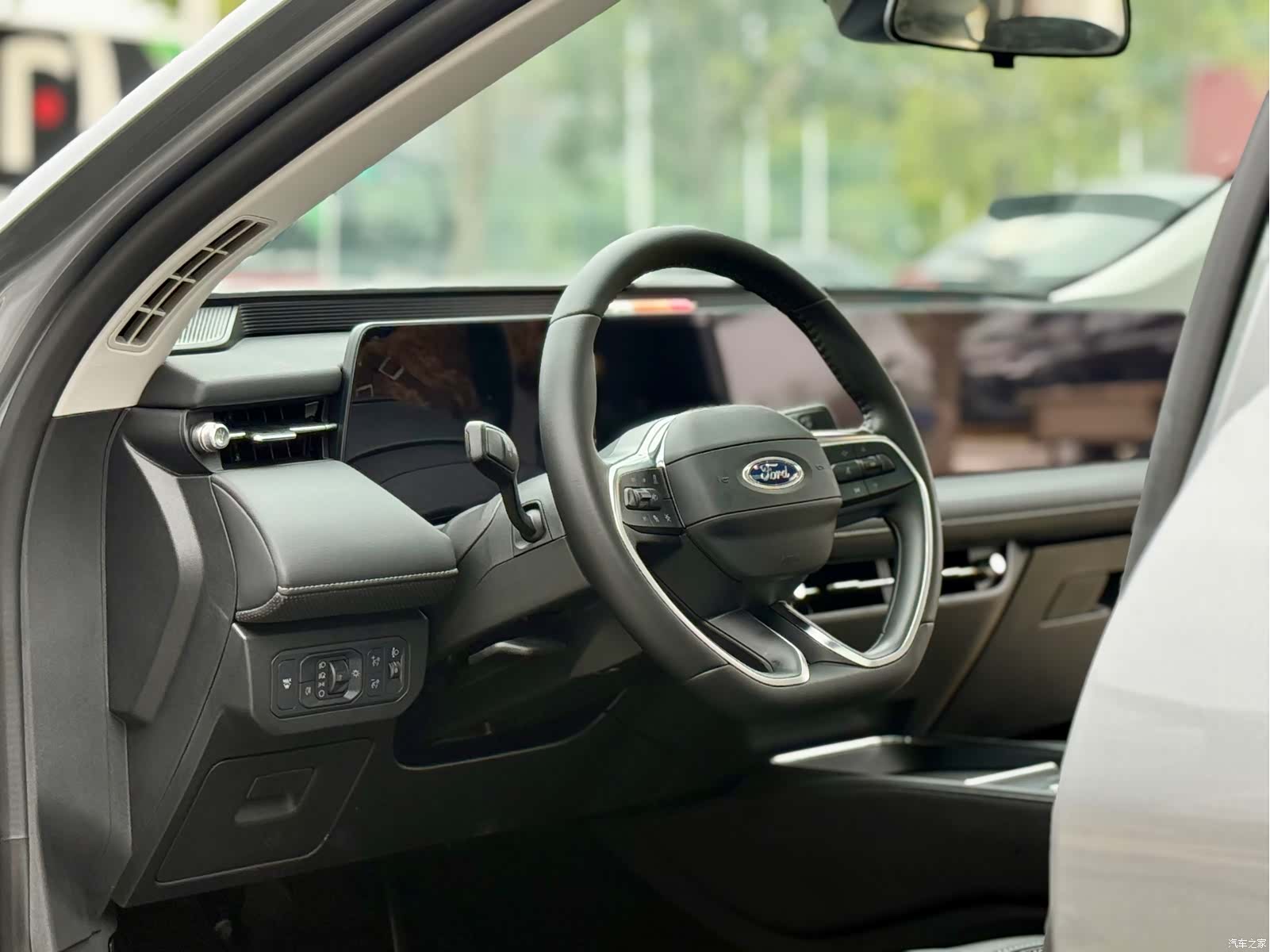 Ford Mondeo, 2025 11