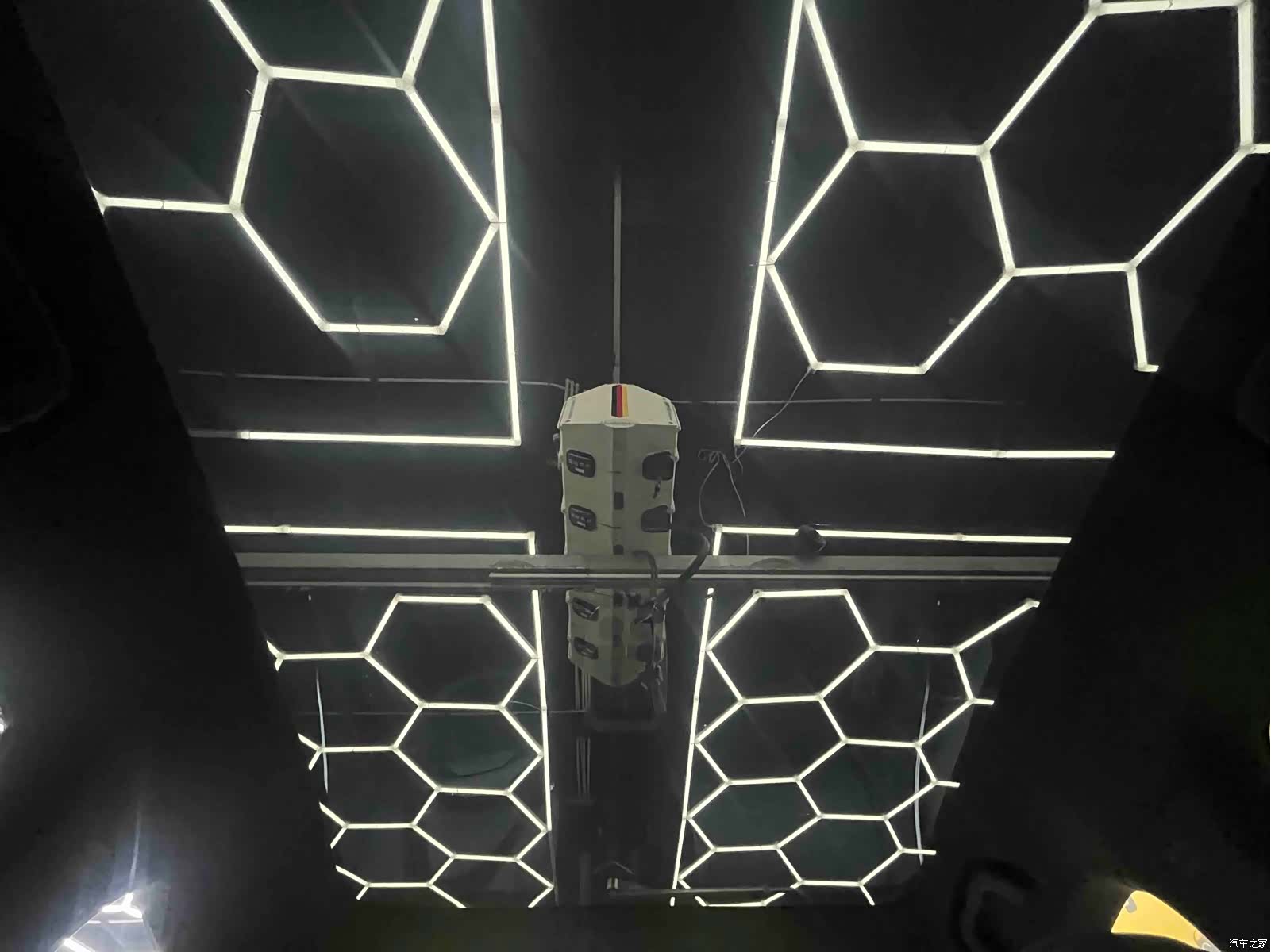 Xpeng G7, 2025 15
