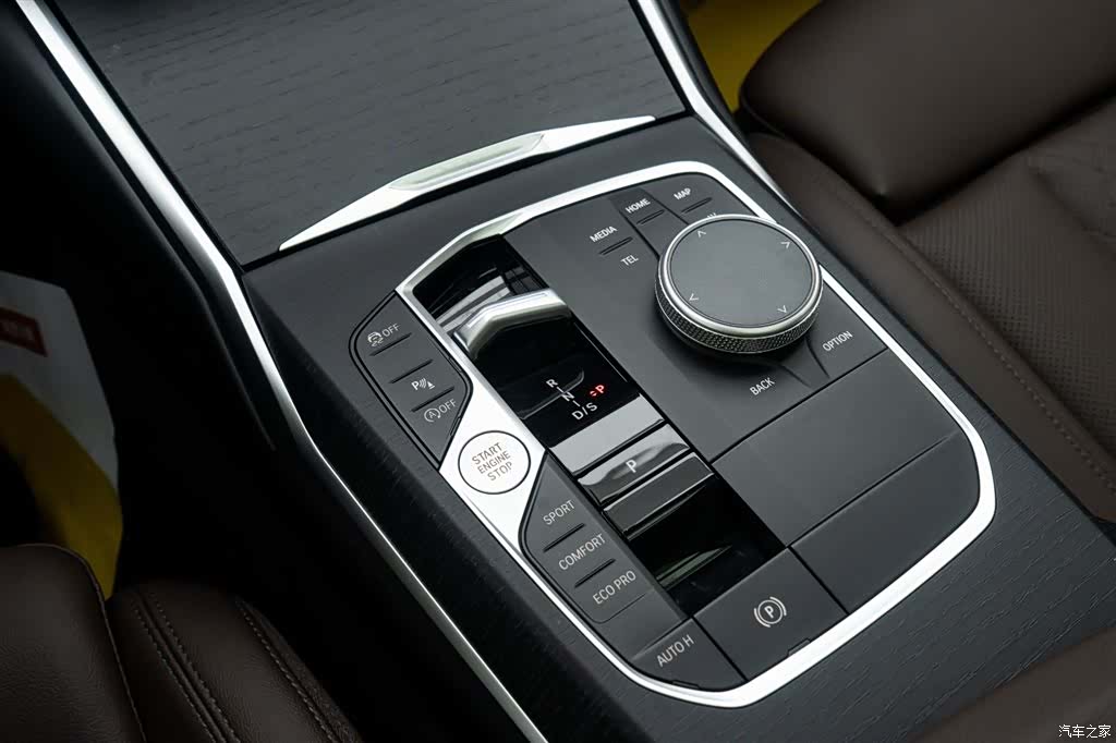 BMW 3 Series, 2025 21