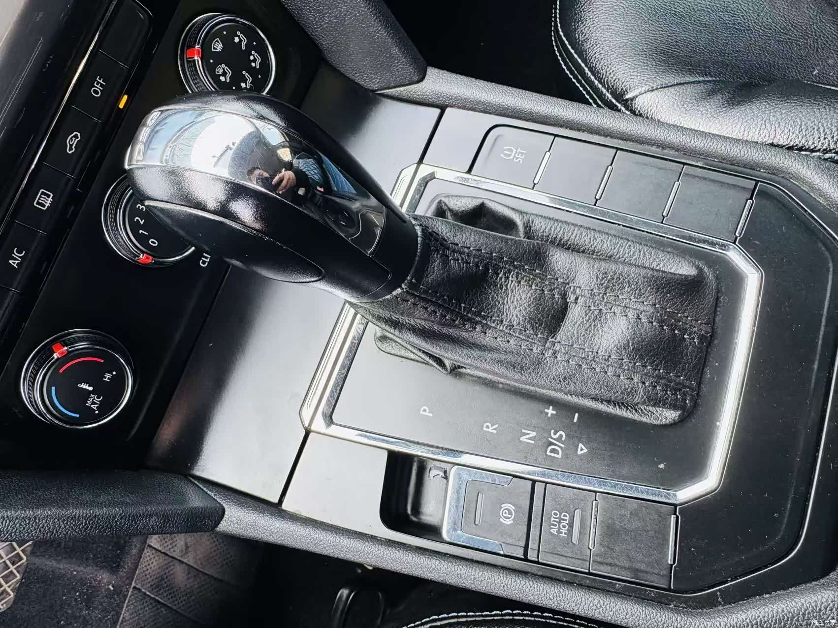 Volkswagen Lamando, 2015 13