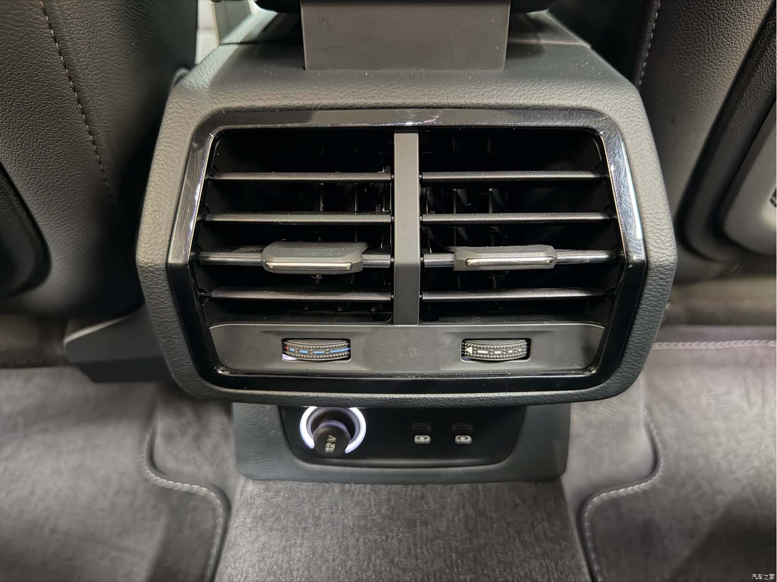Audi Q3, 2022 21