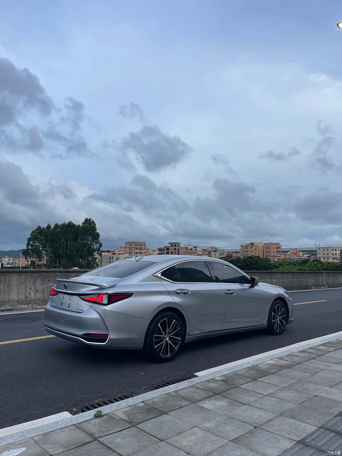 Lexus ES, 2021 9