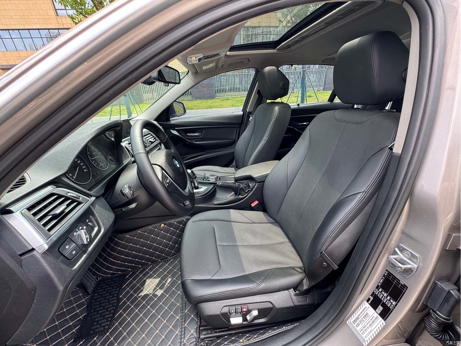 BMW 3 Series, 2017 все фото