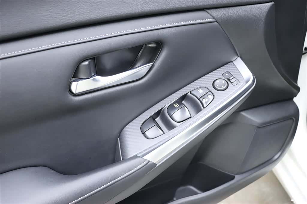 Nissan Sylphy, 2020 11
