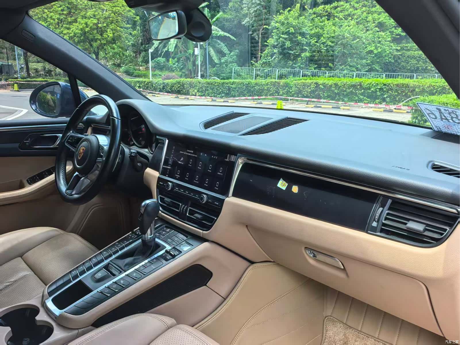 Porsche Macan, 2021 все фото