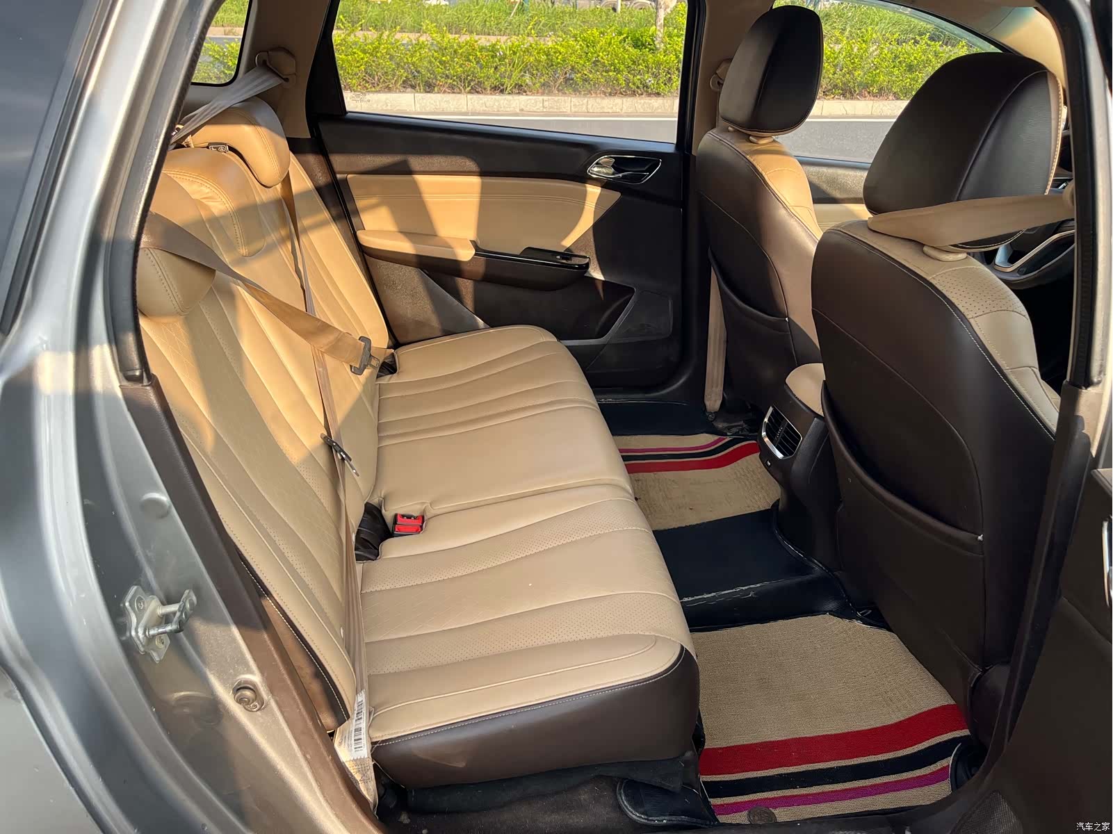 Wuling 310W, 2017 9