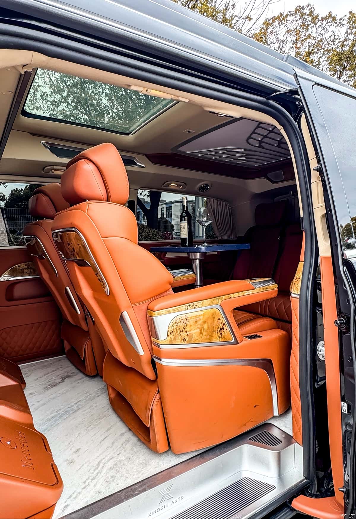 Mercedes-Benz V-Class, 2023 12