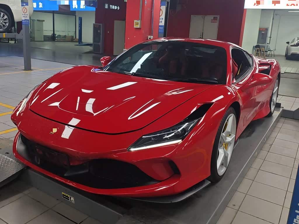 Ferrari F8