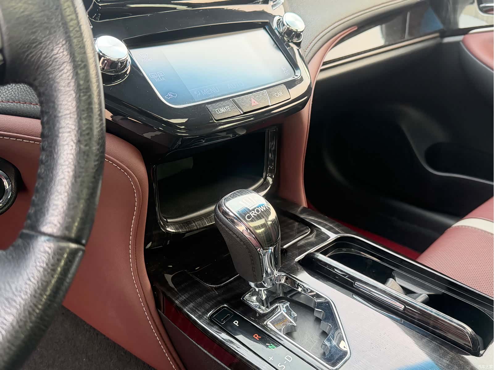 Toyota Crown, 2017 14