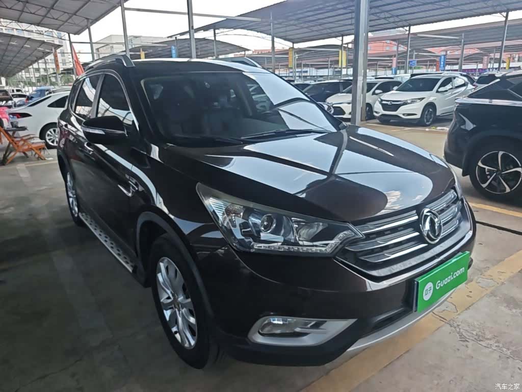 DongFeng AX7, 2015 4