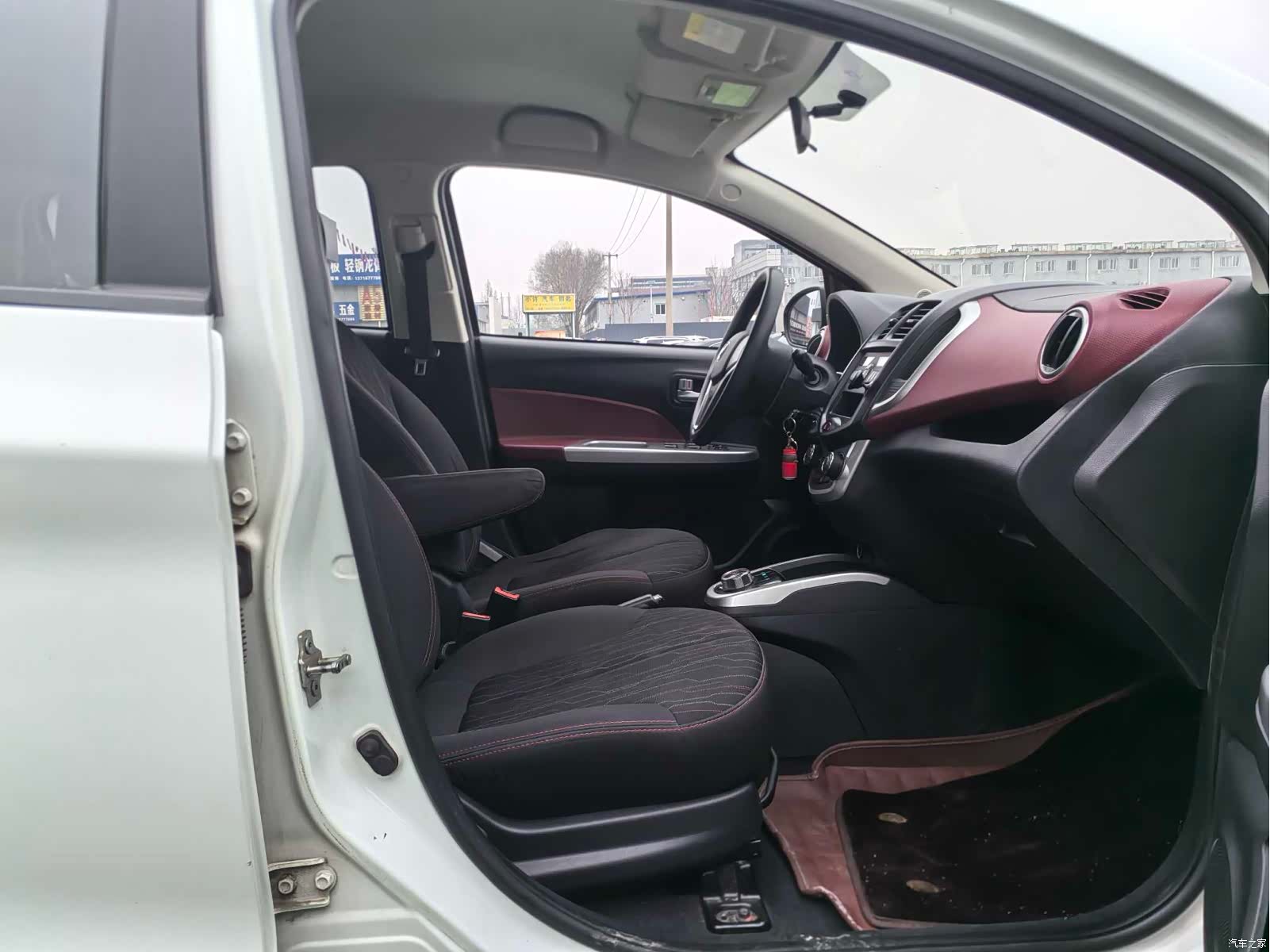 Changan EV360, 2019 14