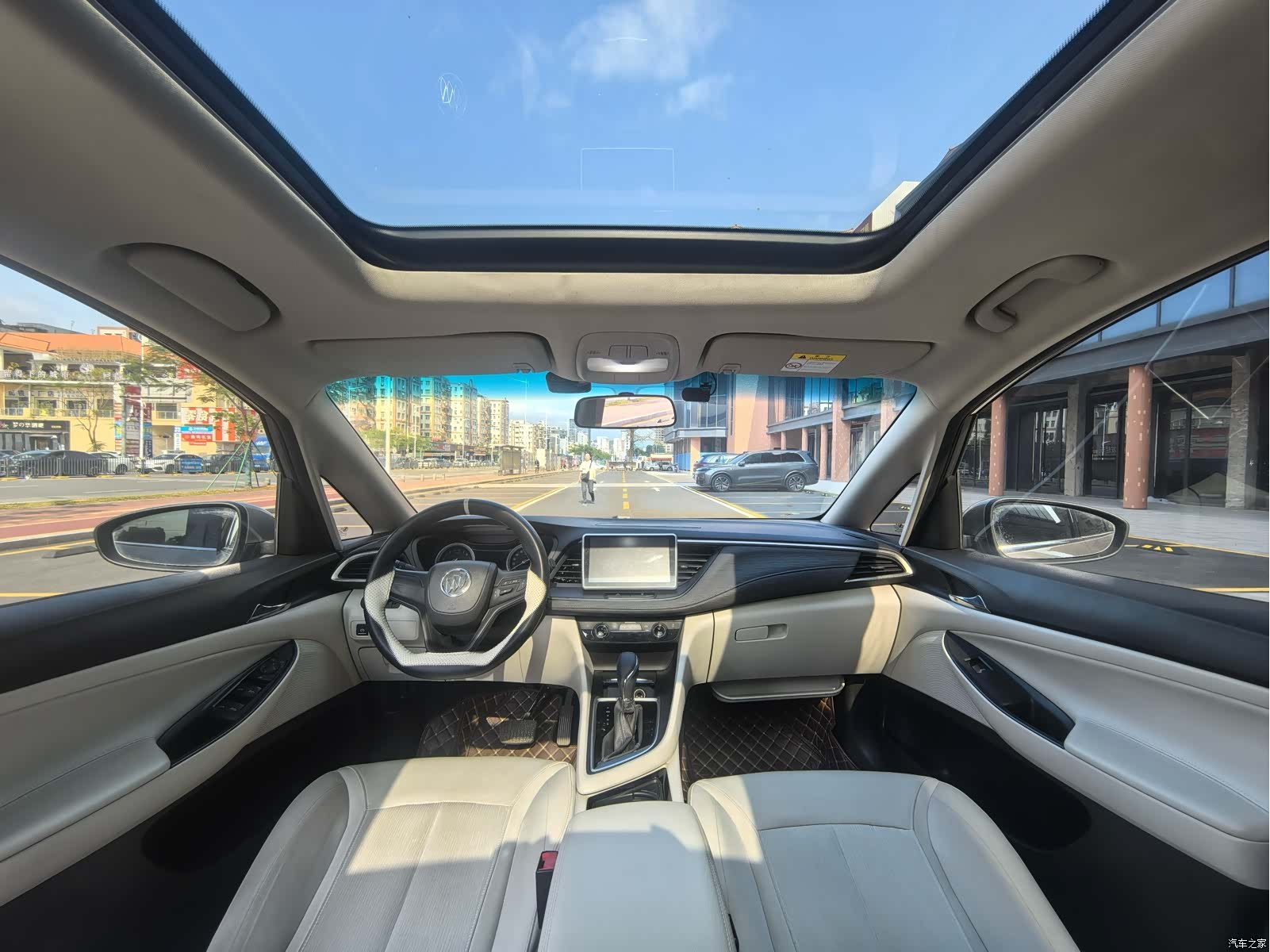Buick GL6, 2018 9