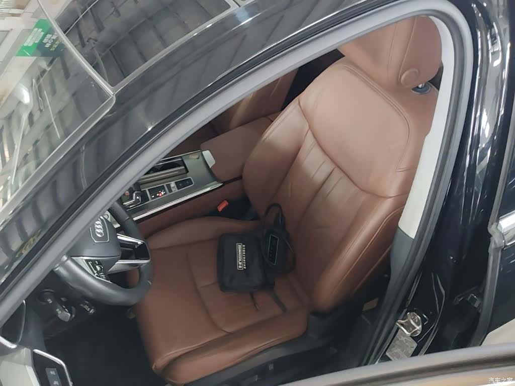 Audi A6L, 2020 15