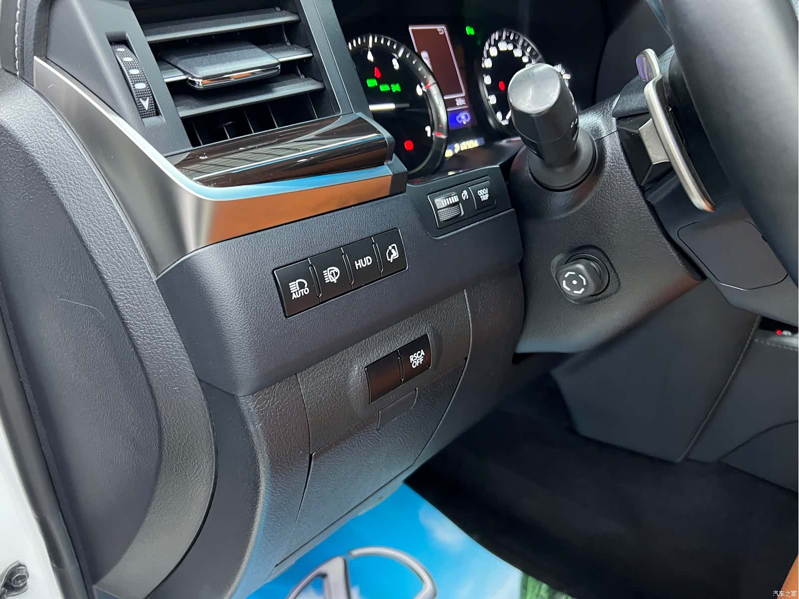 Lexus LX, 2018 16