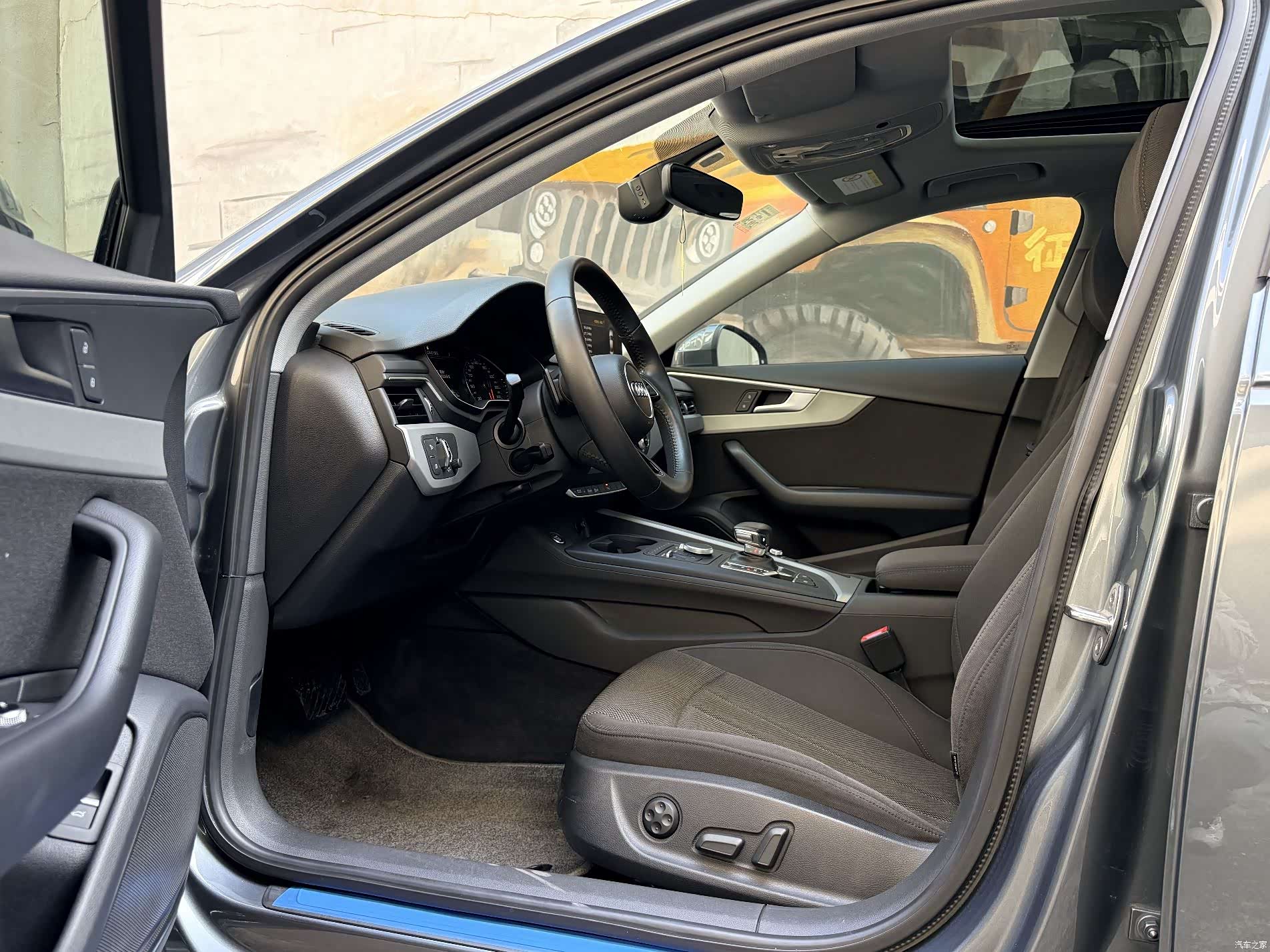 Audi A4L, 2018 7