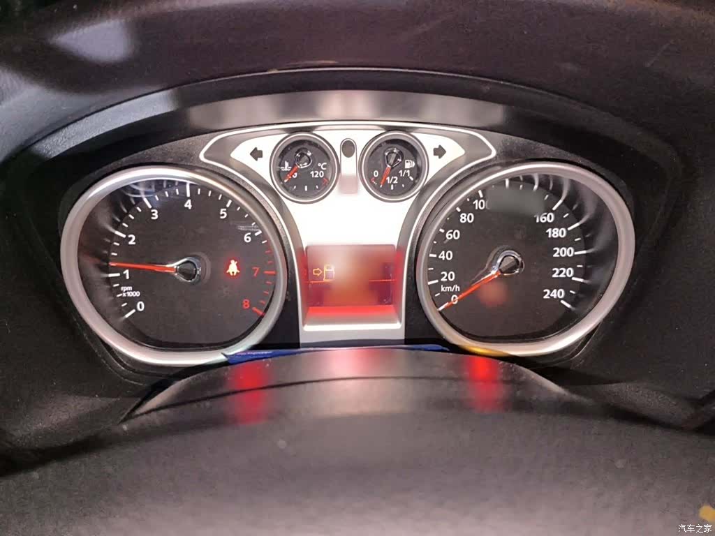Ford Focus, 2015 4