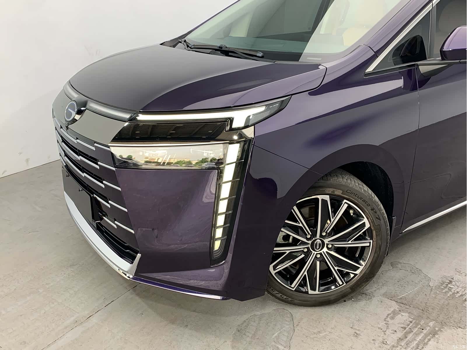 Trumpchi E8, 2024 11