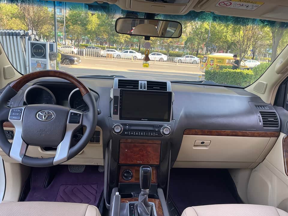 Toyota Prado